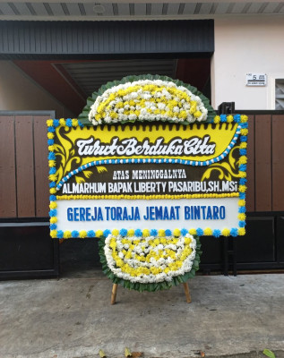 Papan Bunga Duka di Parlilitan
